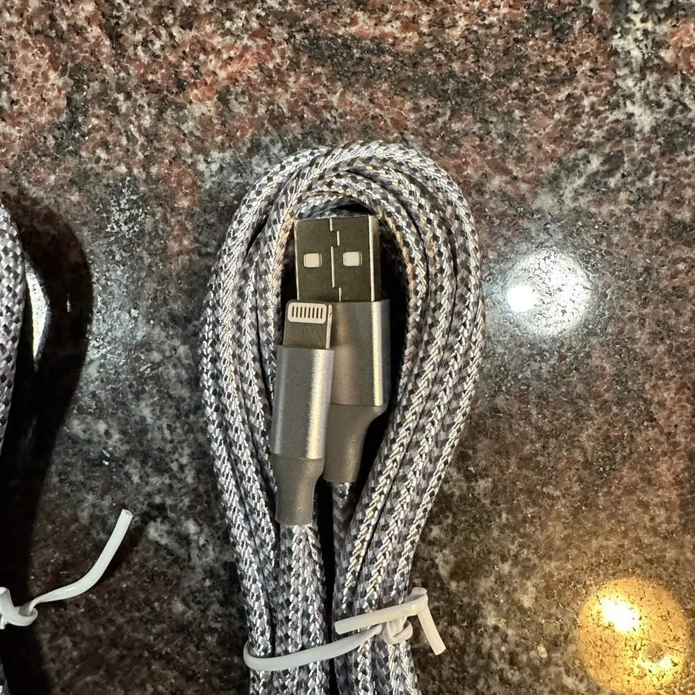 Set of 2 lightning cables- never used